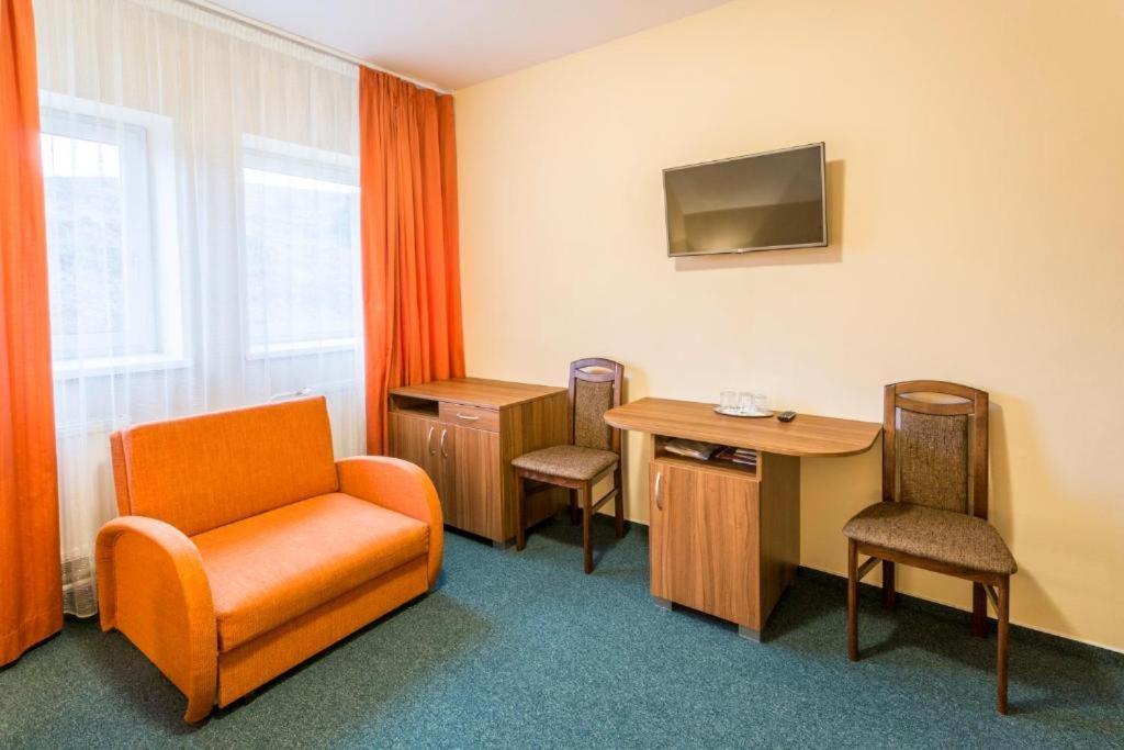Hotel Sipox Strba Exterior photo